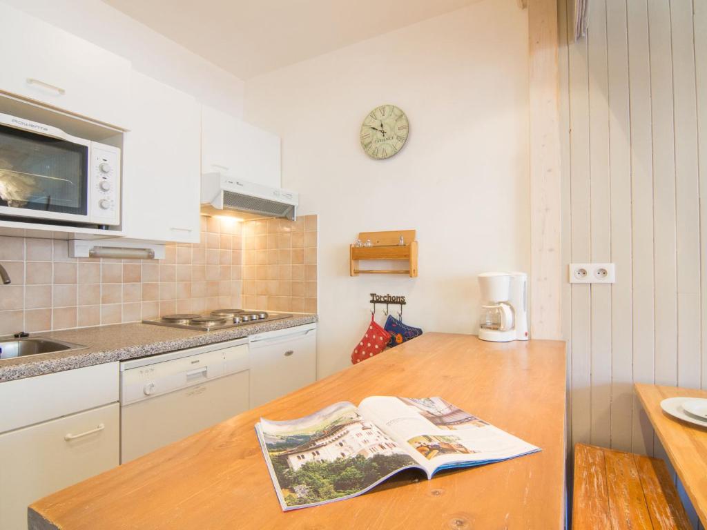 Apartment Le Curling B Val Claret 27 by Interhome appartement pied des pistes 7
