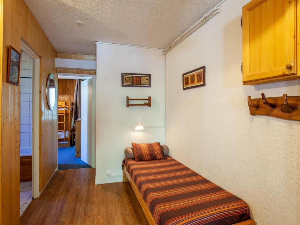 Apartment Le Curling B Val Claret 40 by Interhome appartement pied des pistes 8