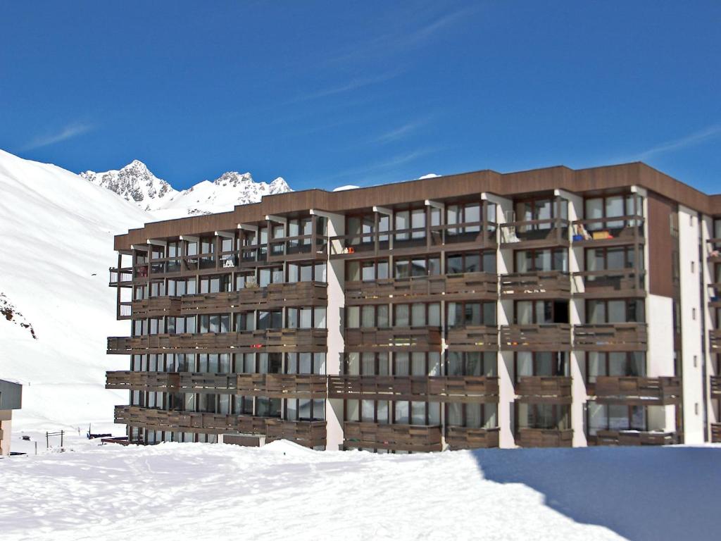 Apartment Le Prariond Val Claret 10 by Interhome appartement pied des pistes 13