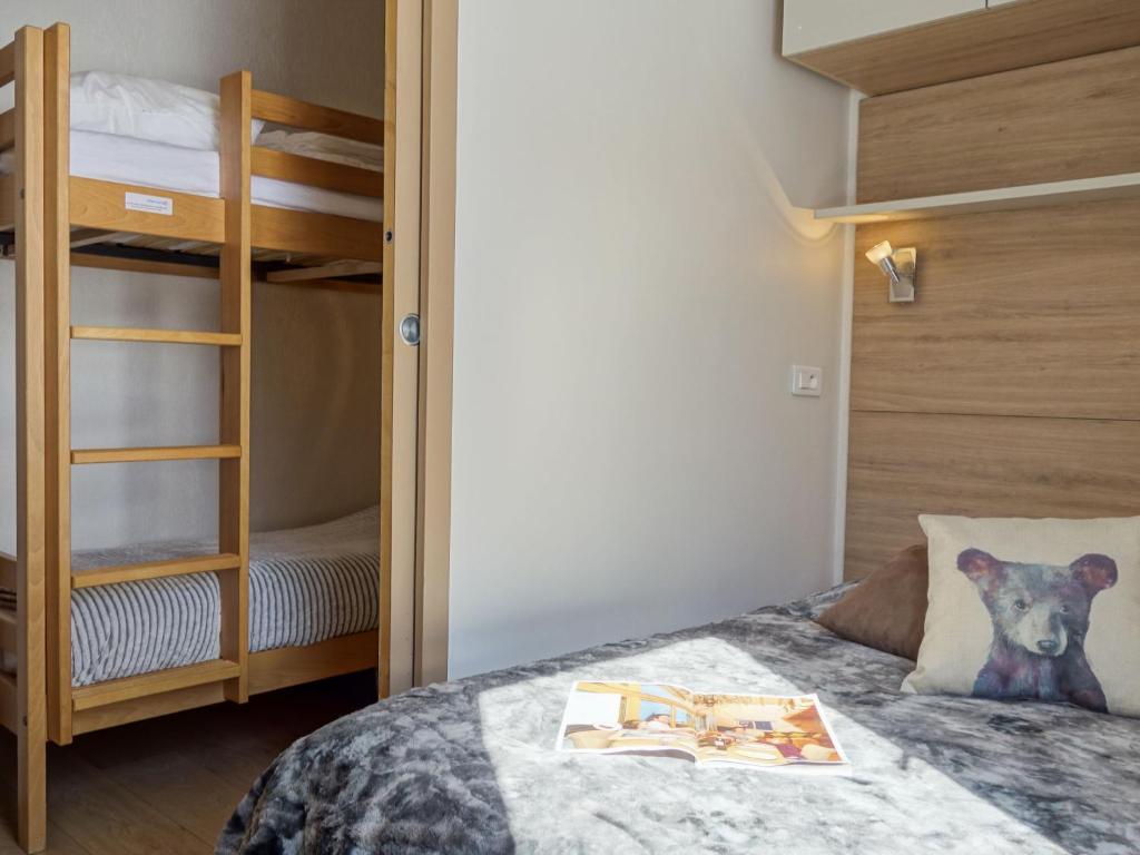 Apartment Le Prariond Val Claret 7 by Interhome appartement pied des pistes 14