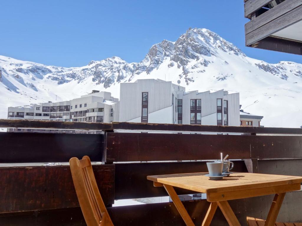 Apartment Le Prariond Val Claret 7 by Interhome appartement pied des pistes 18