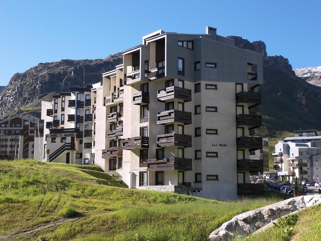 Apartment Les Tufs Val Claret 5 by Interhome appartement pied des pistes 14