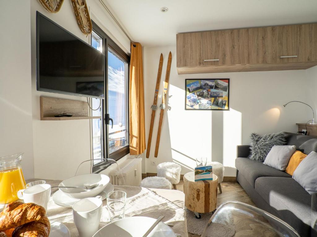 Apartment Les Tufs Val Claret 5 by Interhome appartement pied des pistes 2