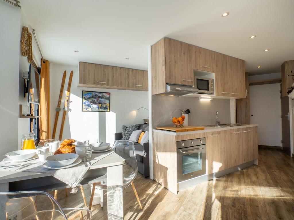 Apartment Les Tufs Val Claret 5 by Interhome appartement pied des pistes 6