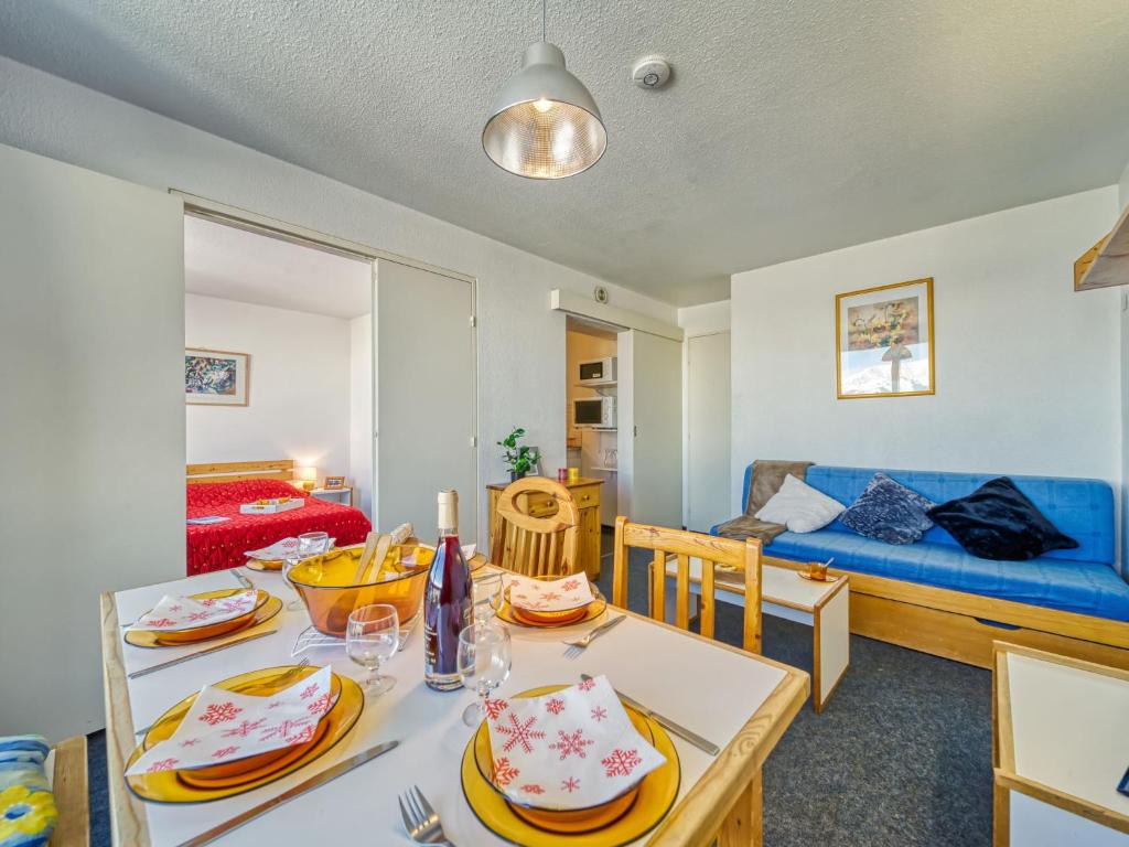 Apartment Lunik Orion 41 by Interhome appartement pied des pistes 13