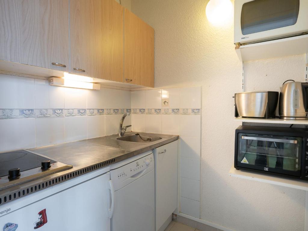 Apartment Pegase Phenix 21 by Interhome appartement pied des pistes 9