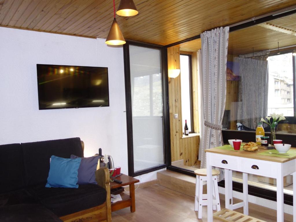 Apartment Serac A10 by Interhome appartement pied des pistes 3