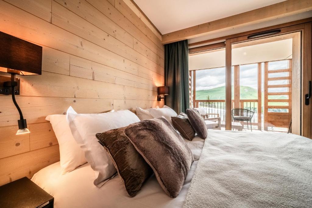 Apartment Tineo Alpe DHuez by EMERALD STAY appartement pied des pistes 17