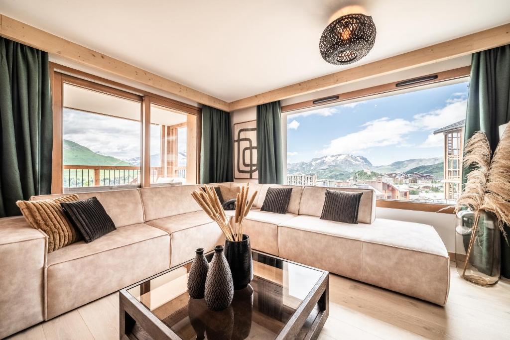 Apartment Tineo Alpe DHuez by EMERALD STAY appartement pied des pistes 5