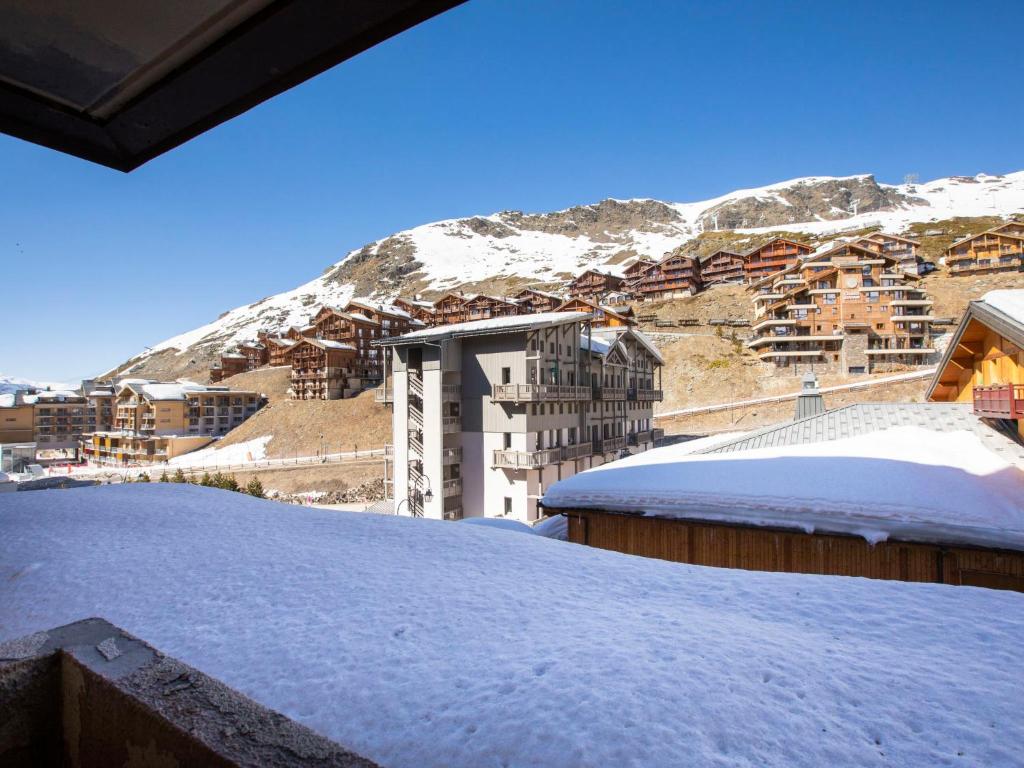 Apartment Vanoise 167 by Interhome appartement pied des pistes 18