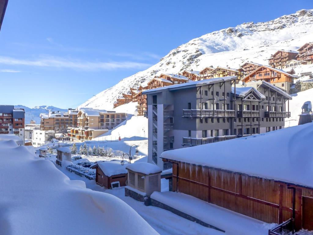Apartment Vanoise 167 by Interhome appartement pied des pistes 3
