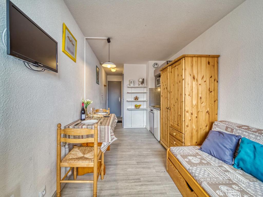 Apartment Vanoise 172 by Interhome appartement pied des pistes 9