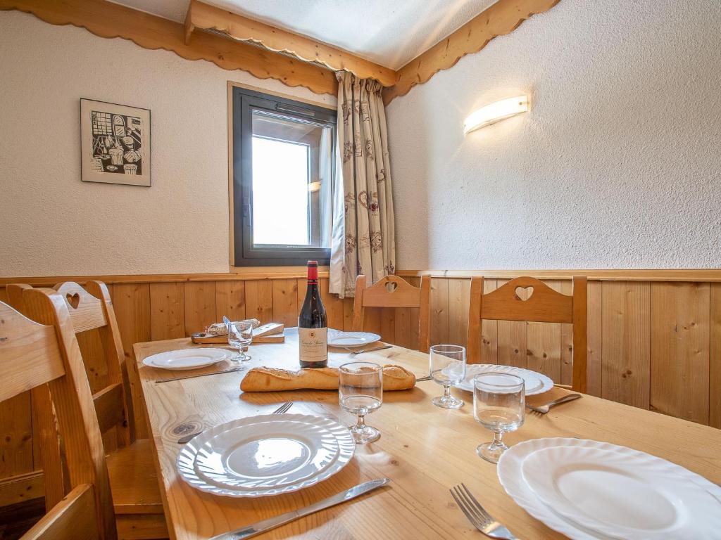 Apartment Vanoise 751 by Interhome appartement pied des pistes 7