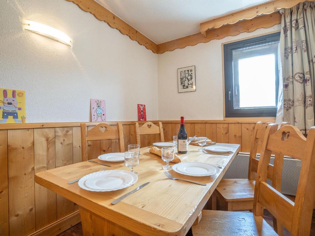 Apartment Vanoise 751 by Interhome appartement pied des pistes 8