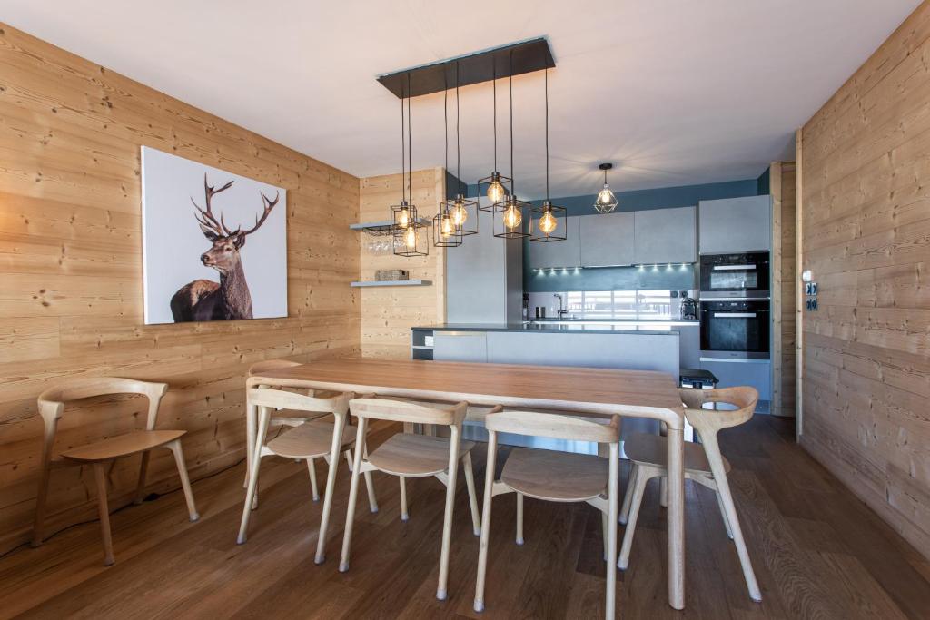 Apartment Wapa Alpe dHuez by EMERALD STAY appartement pied des pistes 13