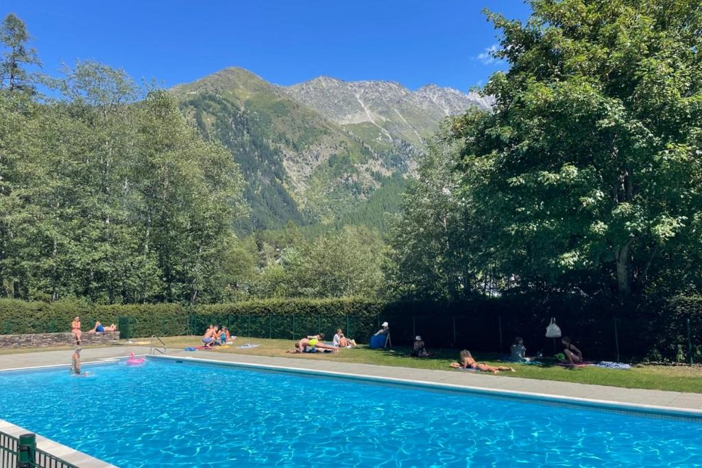 Apartment With Balcony Close To The Ski Slopes appartement pied des pistes 18