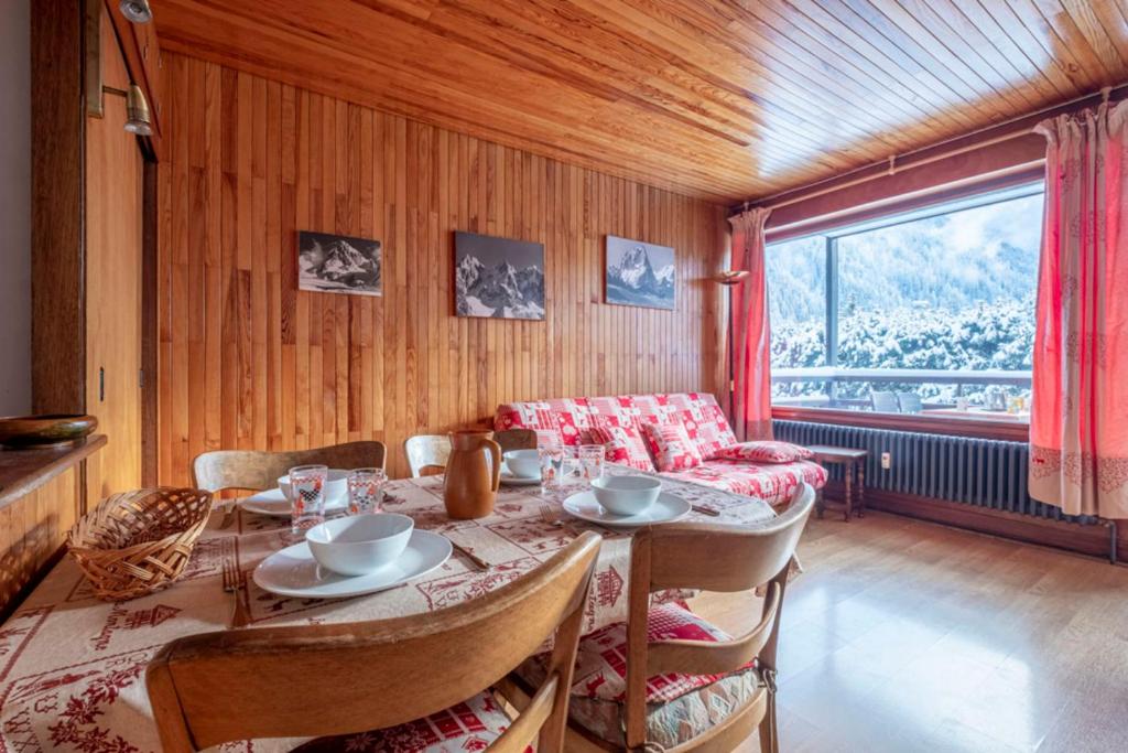 Apartment With Balcony Close To The Ski Slopes appartement pied des pistes 3
