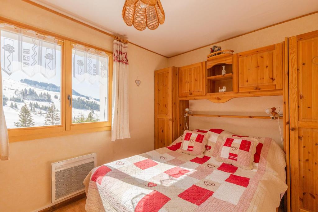 Apartment with Balcony and View appartement pied des pistes 1