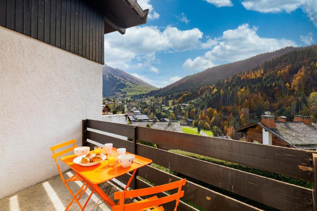 Apartment with balcony close to the slopes appartement pied des pistes 6