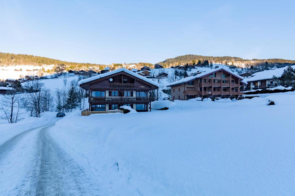 Apartment with terrace at the foot of the slopes appartement pied des pistes