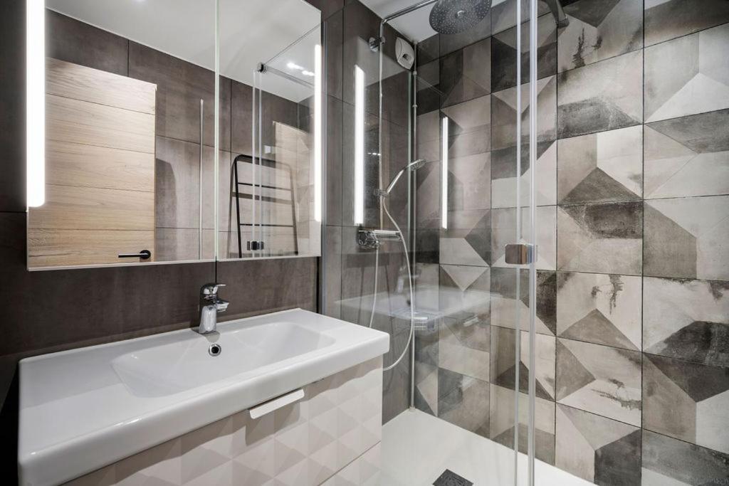 App dexception 8pers 66 m2 plein sud confort sauna au calme renovation 2024 appartement pied des pistes 6