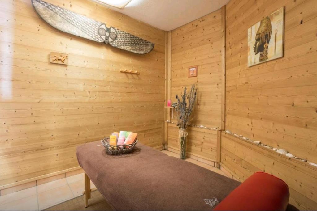Appart 45 pers residence 4 des Bergers pieds des pistes appartement pied des pistes 18