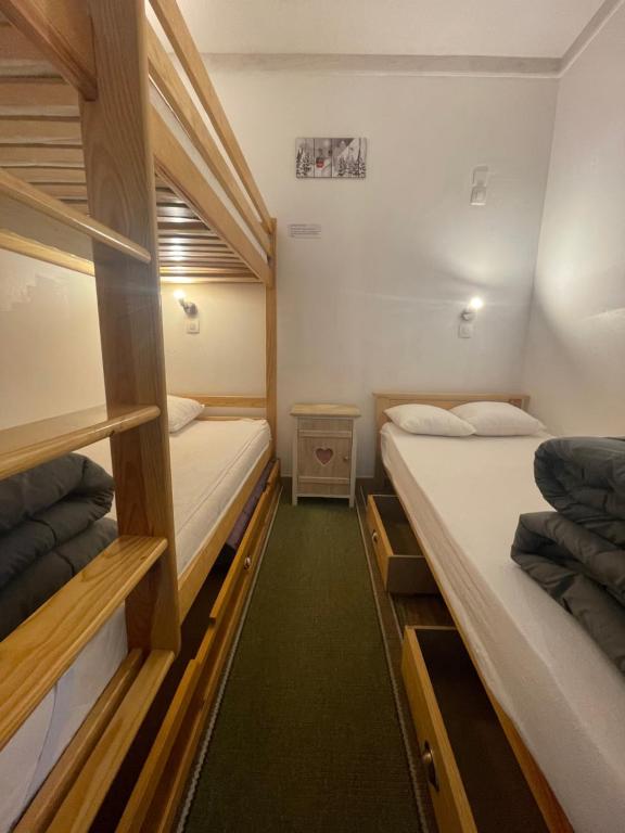 Appart 5 pers Piau Engaly L Izard La Gela pistes a 50M appartement pied des pistes 1