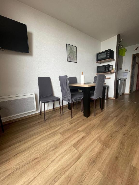 Appart 5 pers Piau Engaly L Izard La Gela pistes a 50M appartement pied des pistes 3
