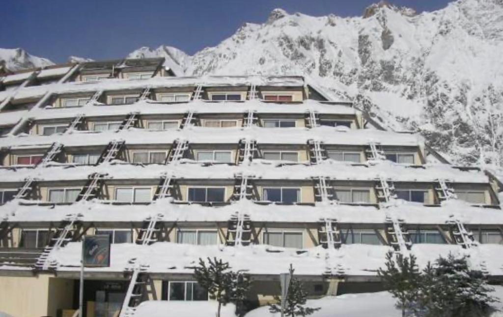Appart 5 pers Piau Engaly L Izard La Gela pistes a 50M appartement pied des pistes 5