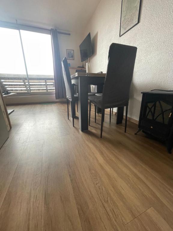 Appart 5 pers Piau Engaly L Izard La Gela pistes a 50M appartement pied des pistes 9