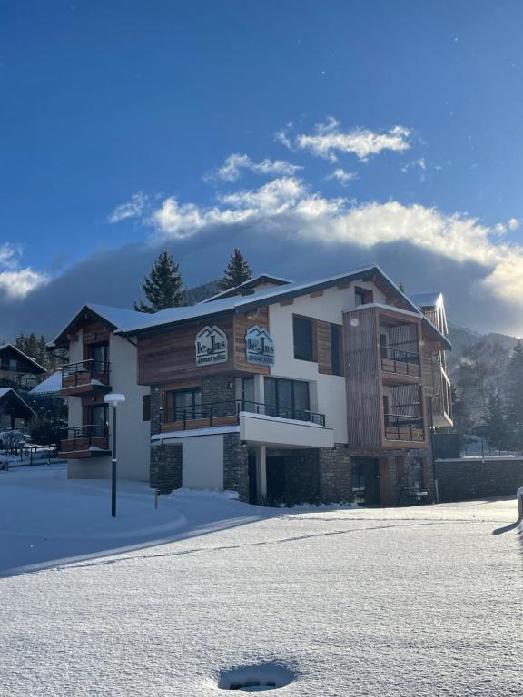 Appart Hotel Le JAS hotel pied des pistes 9
