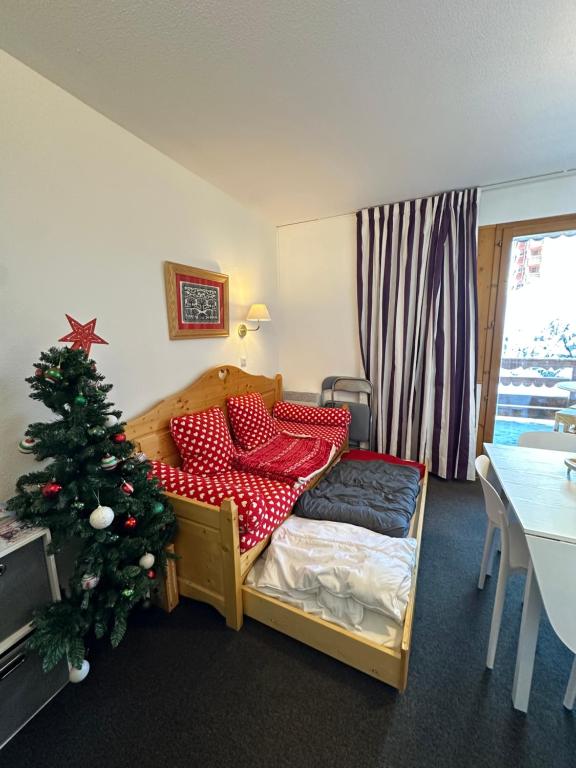 Appart Risoul 1min pistes PMR 4 6 pers appartement pied des pistes 11