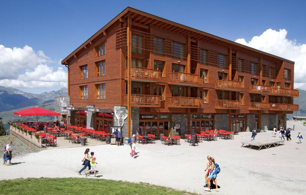 AppartHotel Prestige Odalys Eden hotel pied des pistes 13