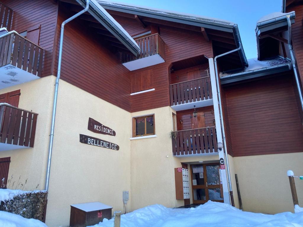 Appartement 2 pieces pieds des pistes terrasse face a la montagne appartement pied des pistes 14
