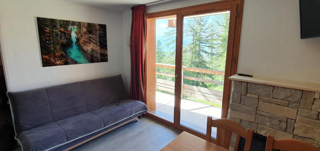 Appartement 3 etoiles 6 personnes les Orres 1800 appartement pied des pistes 4