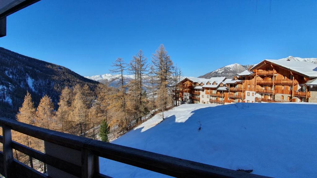 Appartement 3 etoiles 6 personnes les Orres 1800 appartement pied des pistes 5