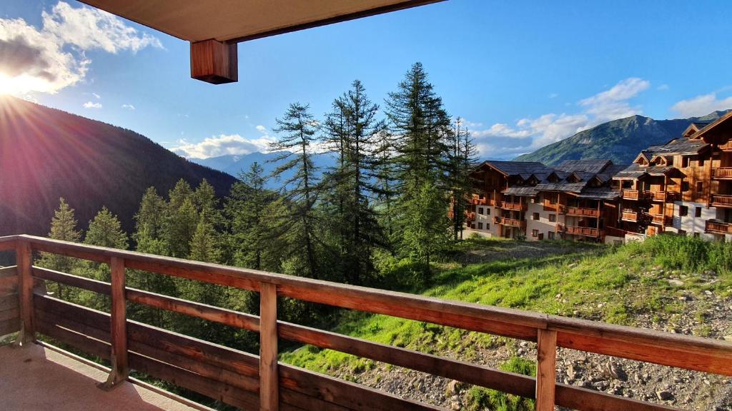 Appartement 3 etoiles 6 personnes les Orres 1800 appartement pied des pistes