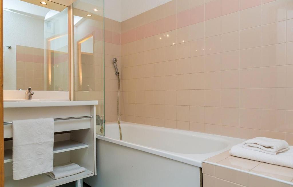 Appartement 42M² pour 46 personnes a VALMEINIER 1800 appartement pied des pistes 2