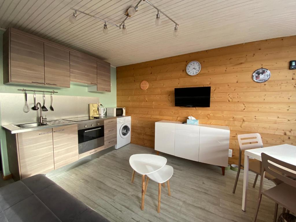 Appartement 5 Personnes au pied des pistes WIFI appartement pied des pistes 2