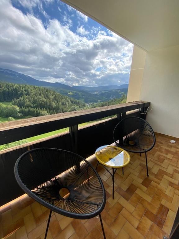 Appartement 50m2 vue imprenable avec garage draps et serviettes compris appartement pied des pistes 10