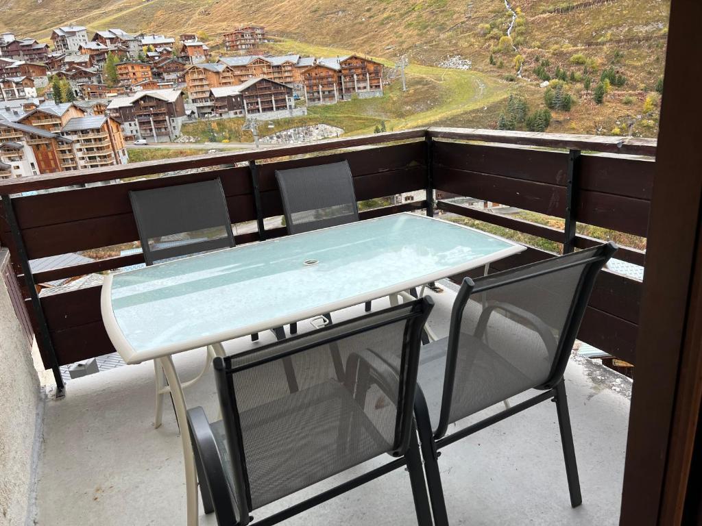 Appartement 6 personnes avec Parking Couvert 1 chambre 4 lits Netflix wifi haut debit appartement pied des pistes 10