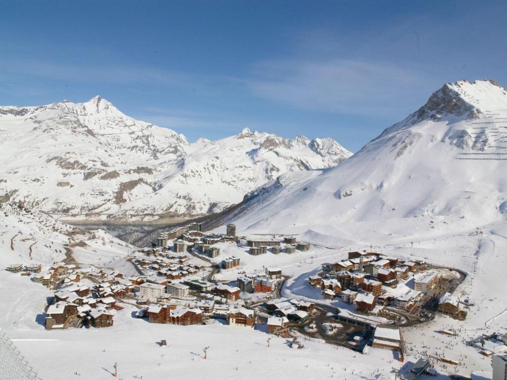 Appartement 6 personnes avec Parking Couvert 1 chambre 4 lits Netflix wifi haut debit appartement pied des pistes 7