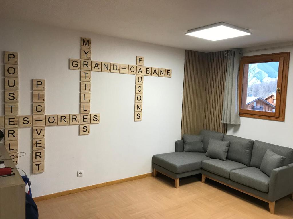 Appartement Duplex Les Orres 1800 pour 8 personnes aux pieds des pistes avec menage et une place de parking inclus appartement pied des pistes 12