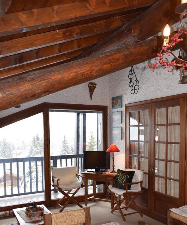 Appartement Hameau des Pistes Ski in and Ski out appartement pied des pistes 16