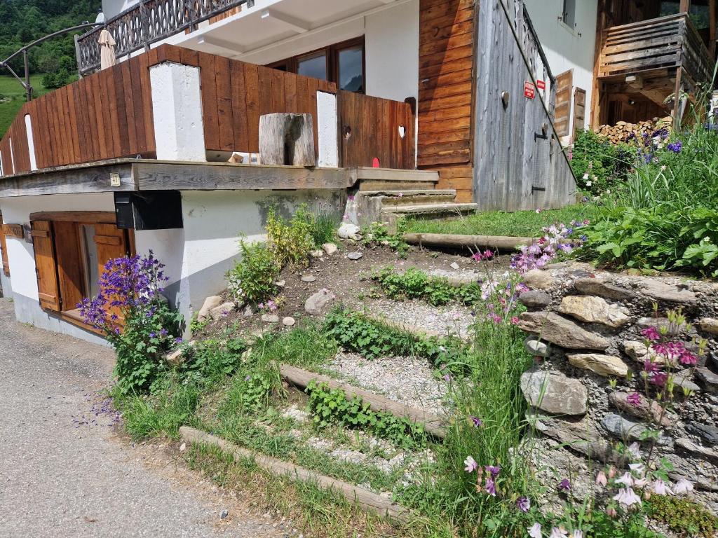 Appartement La Duchere Le Plan la Giettaz massif des Aravis appartement pied des pistes 12