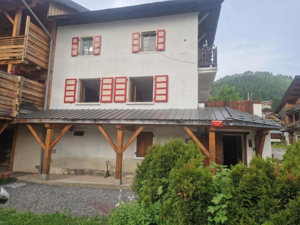 Appartement La Duchere Le Plan la Giettaz massif des Aravis appartement pied des pistes