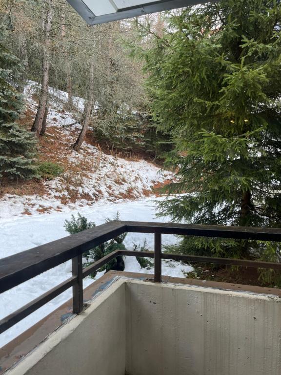 Appartement Les Menuires 4 personnes a 20 m des pistes appartement pied des pistes 14