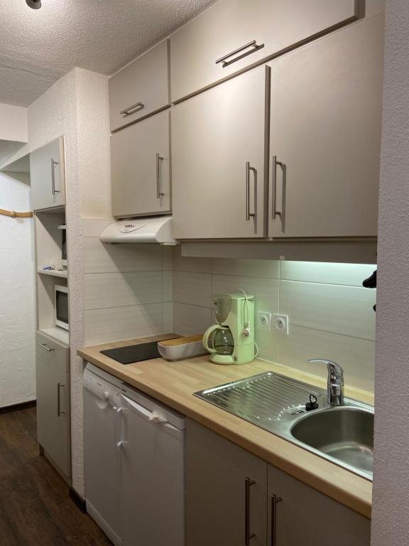 Appartement Les Menuires 4 personnes a 20 m des pistes appartement pied des pistes 7
