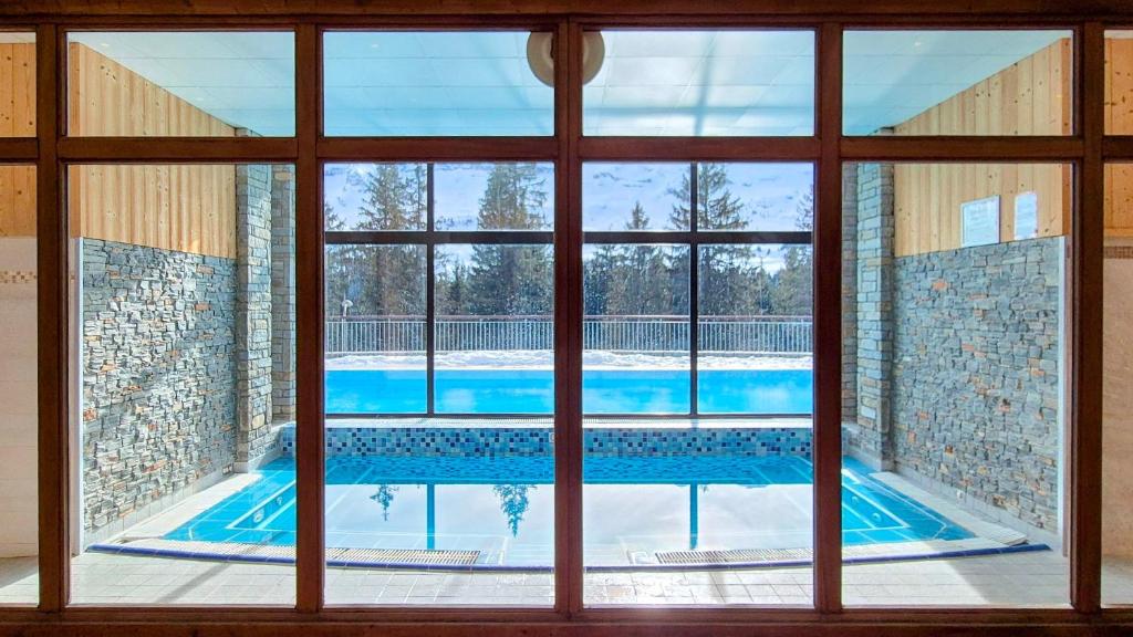 Appartement Premium a Flaine altitude 1740 m 8 a 10 personnes au pied des pistes piscine jacuzzi sauna hammam et salle de sport appartement pied des pistes 14