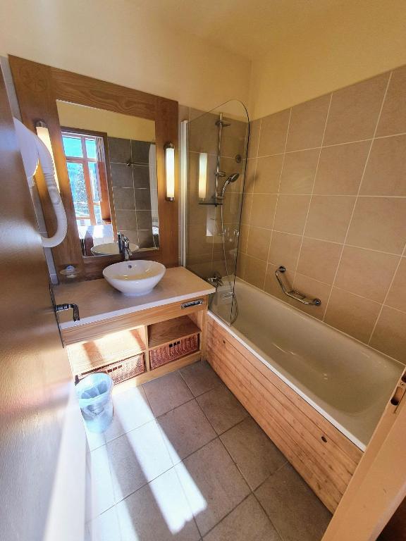 Appartement Premium a Flaine altitude 1740 m 8 a 10 personnes au pied des pistes piscine jacuzzi sauna hammam et salle de sport appartement pied des pistes 18